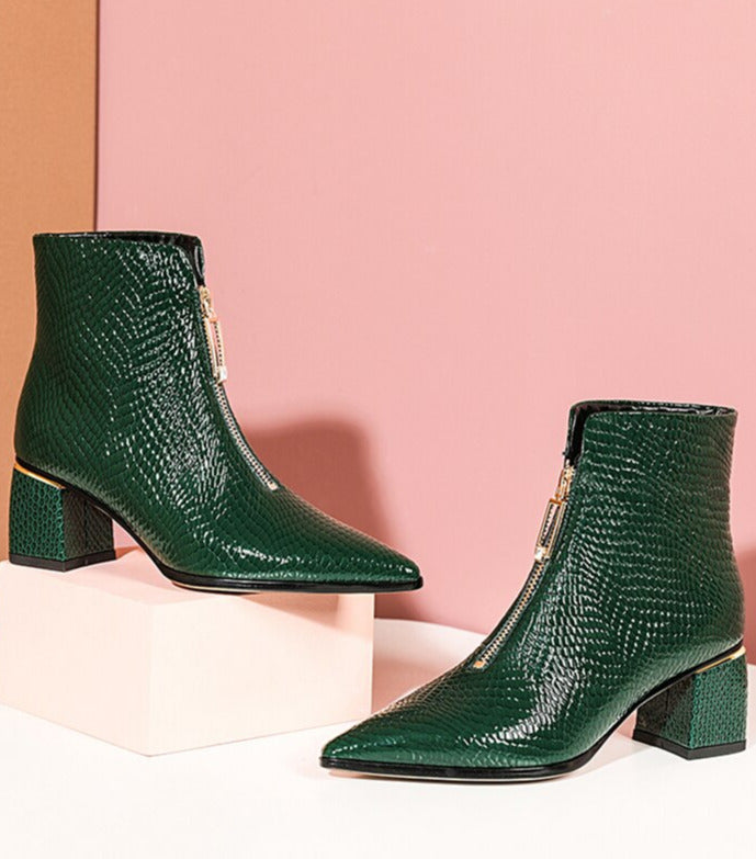 Polished Boots with an Effortless Classic Look