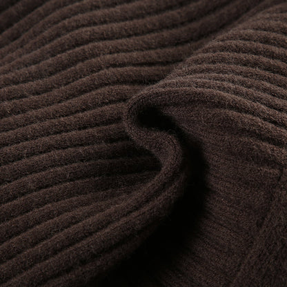 Effortlessly Elegant Garment with a Timeless Design