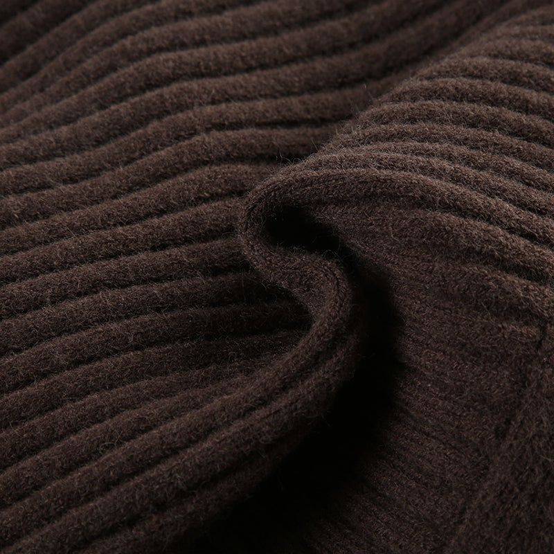 Effortlessly Elegant Garment with a Timeless Design