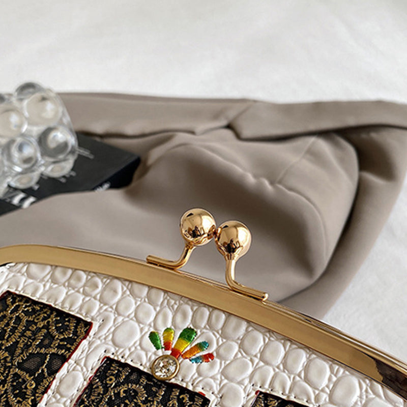 Beautifully Crafted Bag in a Classic Style