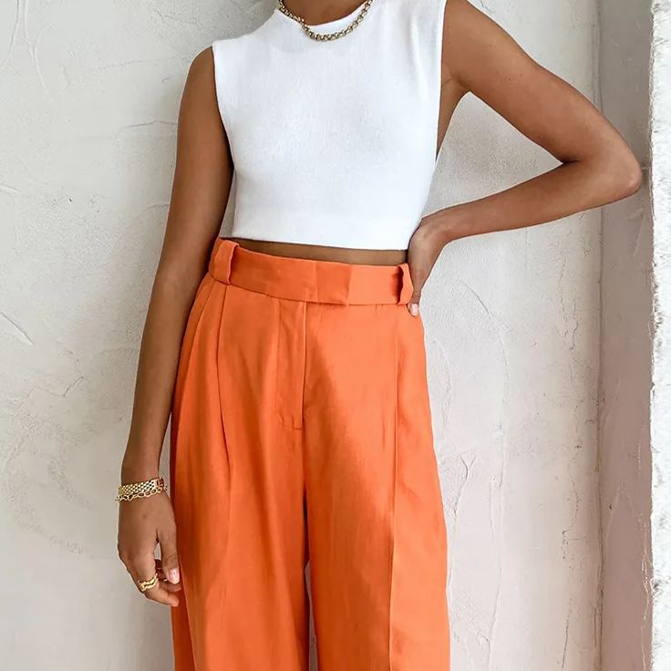 Beautifully Finished Trousers in a Timeless Design