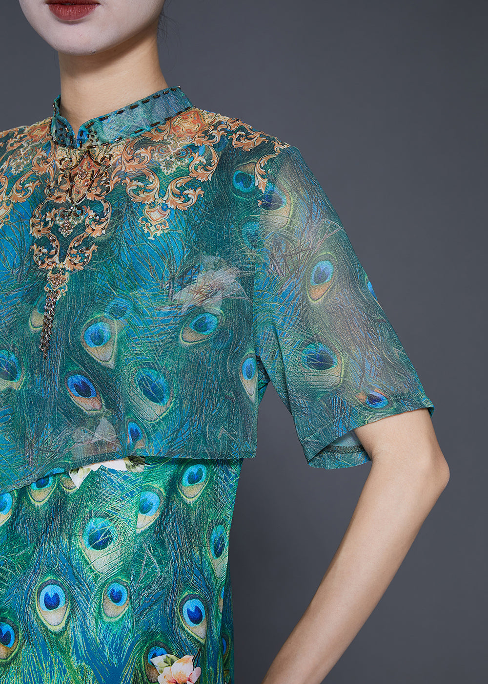 Classic Vintage Dress with a Flattering Fit