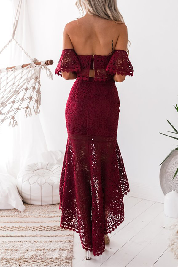 Gracefully Styled Garment for Any Occasion