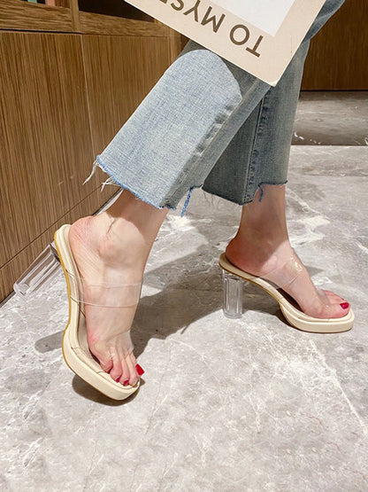 Well Tailored Sandals with a Graceful Silhouette