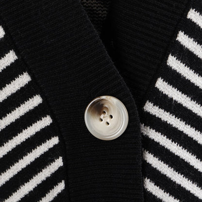 Elegantly Styled Cardigan for Everyday Wear