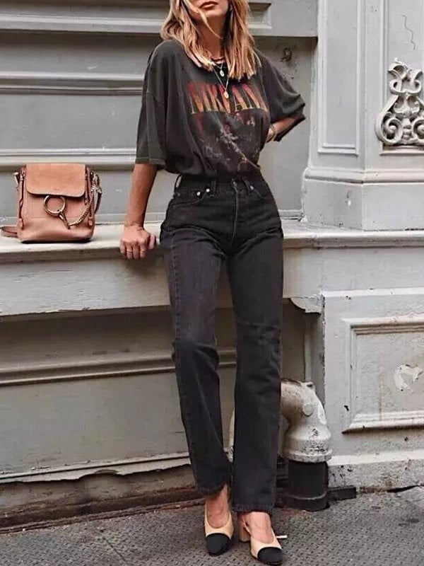 Classic Vintage T-Shirt with a Flattering Fit