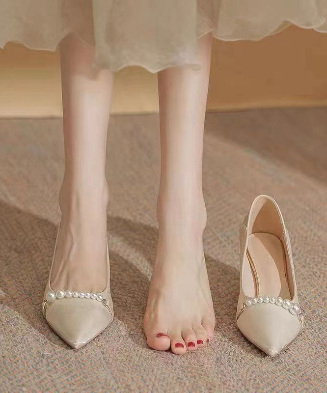 A Vintage Style Heels with Delicate Timeless Details