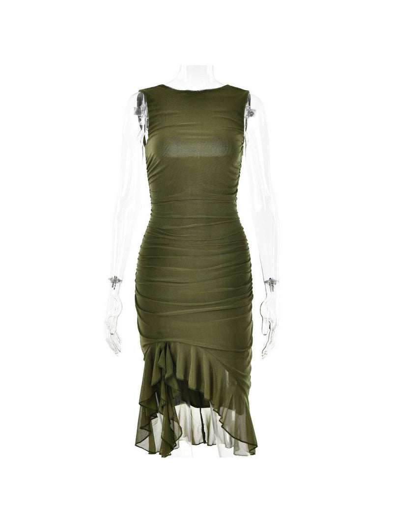 Well Tailored Dress with a Graceful Silhouette