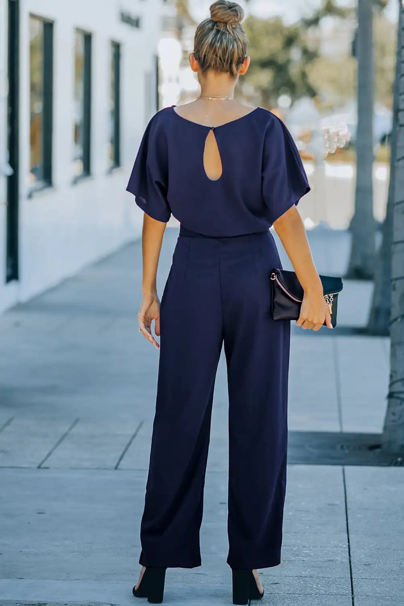 Effortlessly Elegant Garment with a Timeless Design