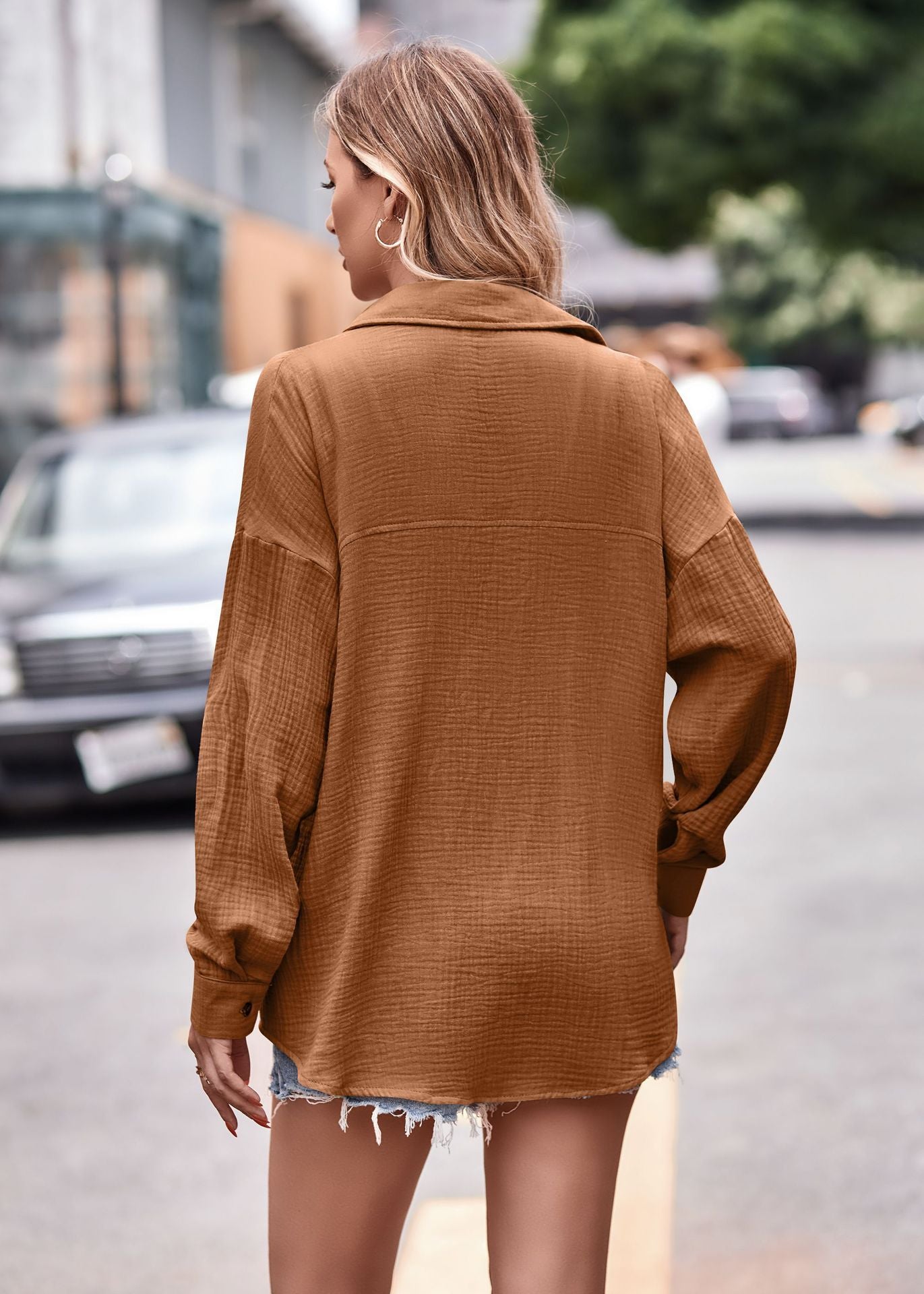 Classic Vintage Shirt with a Flattering Fit