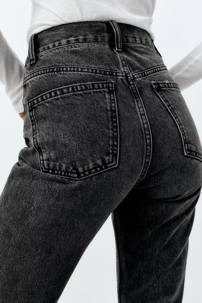 Beautifully Crafted Trousers in a Classic Style