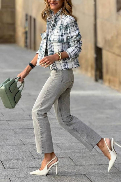 Gracefully Styled Jacket for Any Occasion