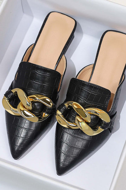 Sophisticated Garment with a Clean Classic Look