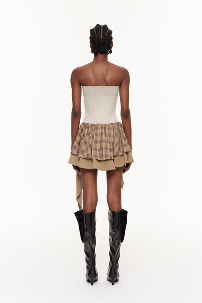 Gracefully Styled Dress for Any Occasion