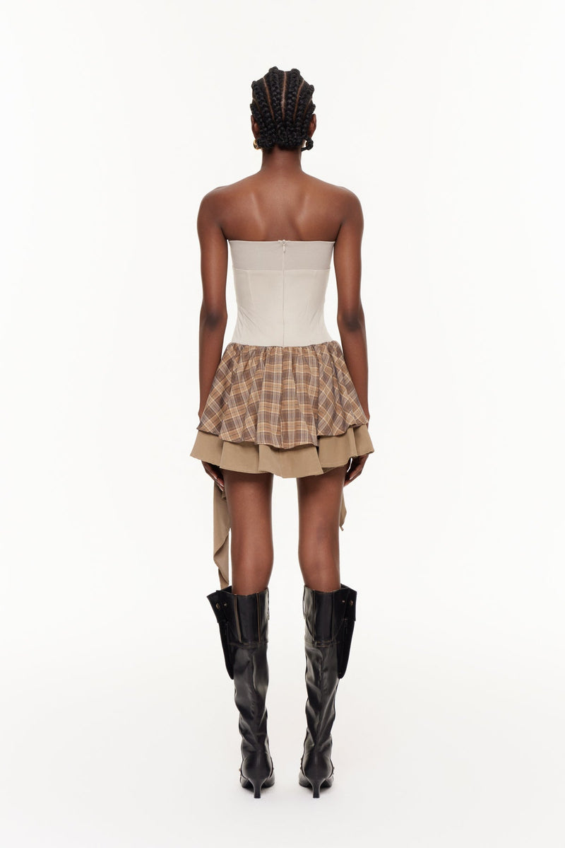 Gracefully Styled Dress for Any Occasion