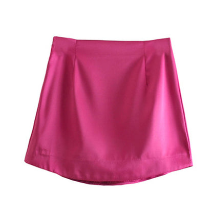 Effortlessly Elegant Garment with a Timeless Design