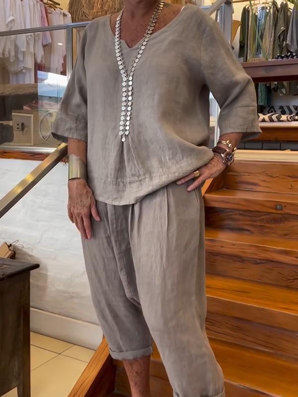 Classic Vintage Pants with a Flattering Fit