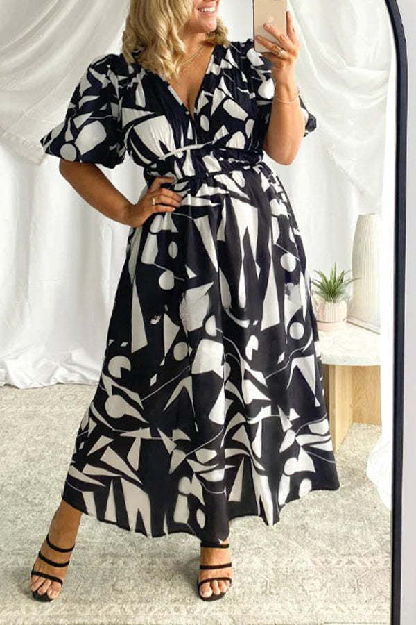 Gracefully Styled Dress for Any Occasion