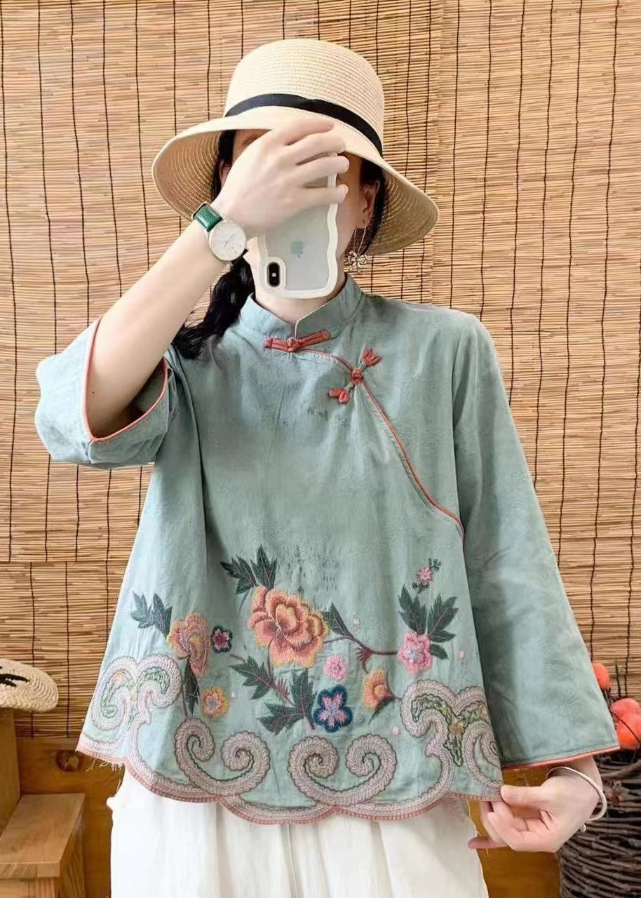 Beautifully Finished Shirt in a Timeless Design