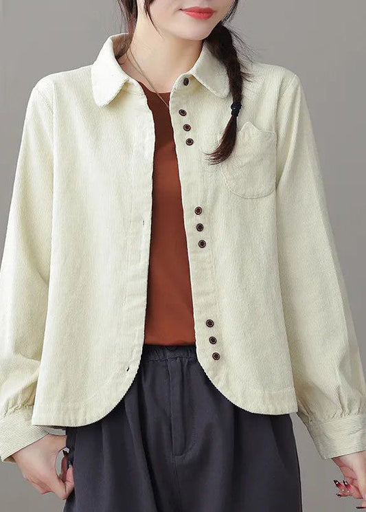 Effortlessly Elegant Coat with a Timeless Design