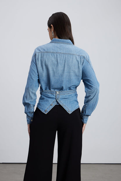 Beautifully Finished Shirt in a Timeless Design