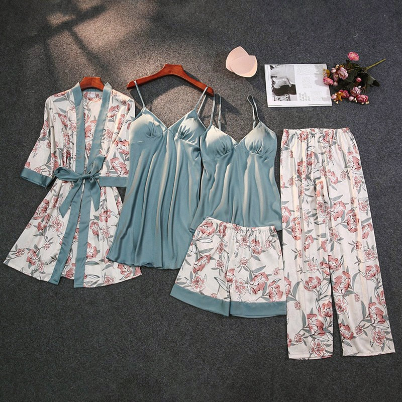 Well Tailored Garment with a Graceful Silhouette