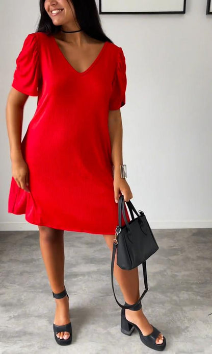 Beautifully Crafted Dress in a Classic Style