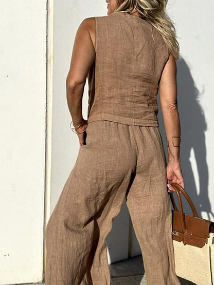 A Vintage Style Pants with Delicate Timeless Details