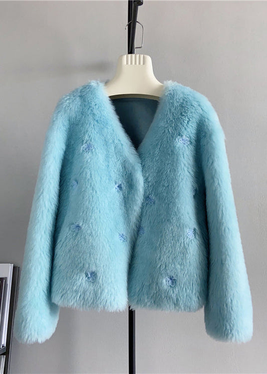 Effortlessly Elegant Coat with a Timeless Design