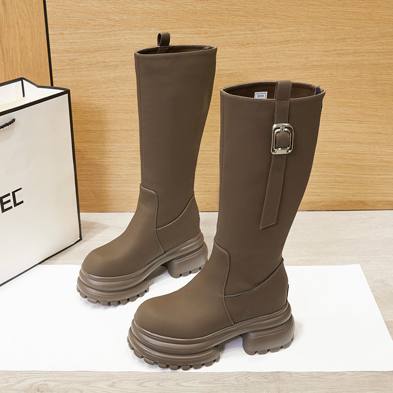 Polished Boots with an Effortless Classic Look