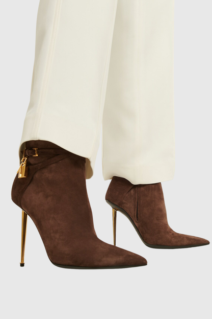 Gracefully Styled Boots for Any Occasion