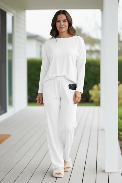 Effortlessly Elegant Pullover with a Timeless Design