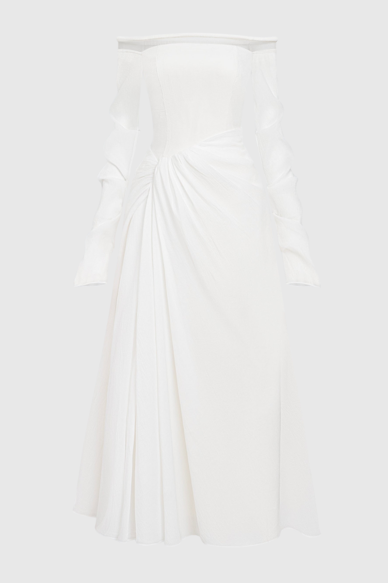Beautifully Finished Dress in a Timeless Design