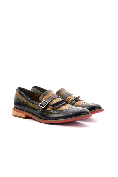 Sophisticated Garment with a Clean Classic Look