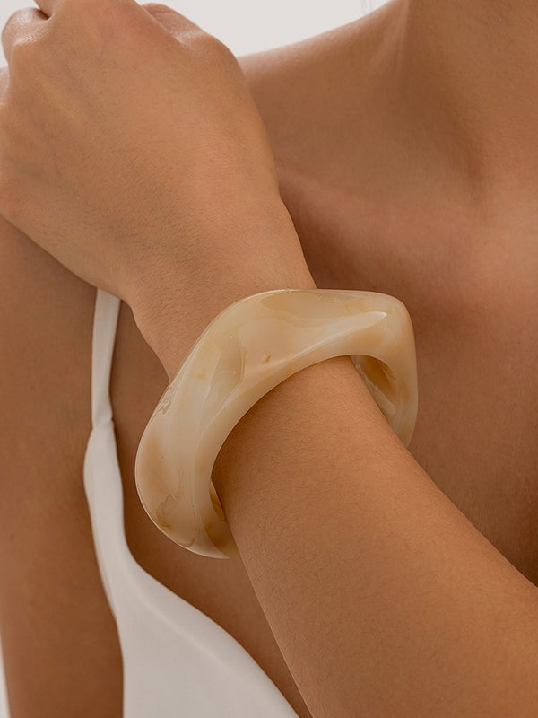 Gracefully Styled Garment for Any Occasion