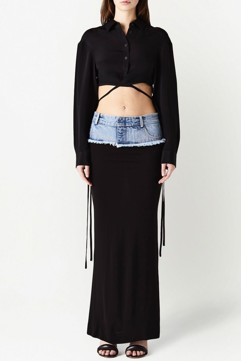 Effortlessly Elegant Garment with a Timeless Design