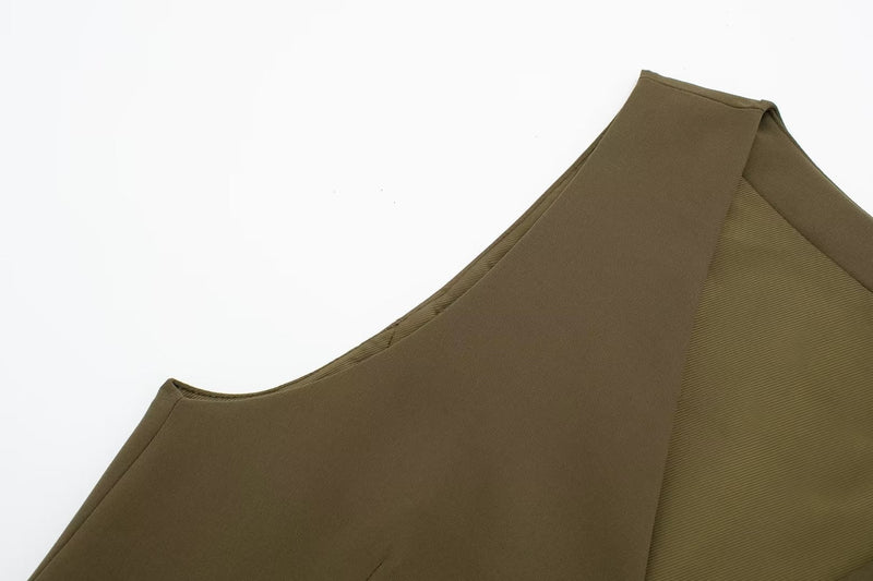 Effortlessly Elegant Trousers with a Timeless Design