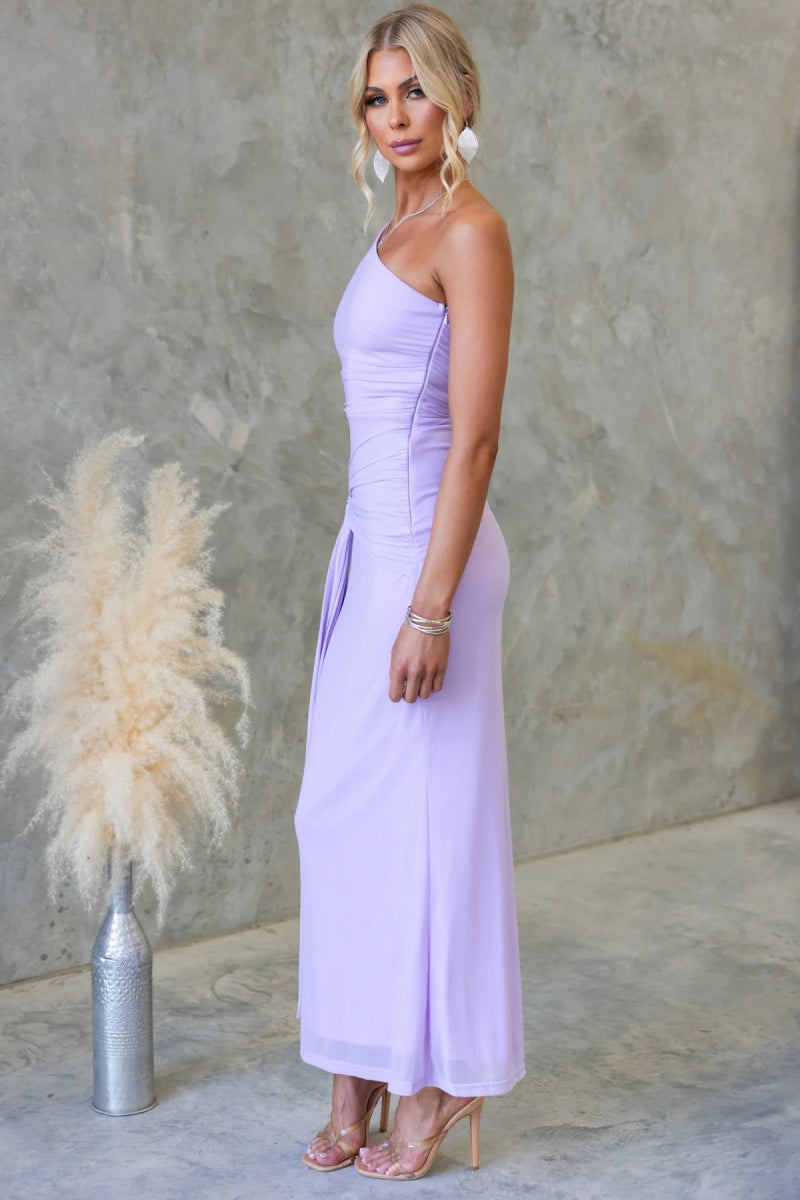 Gracefully Styled Garment for Any Occasion