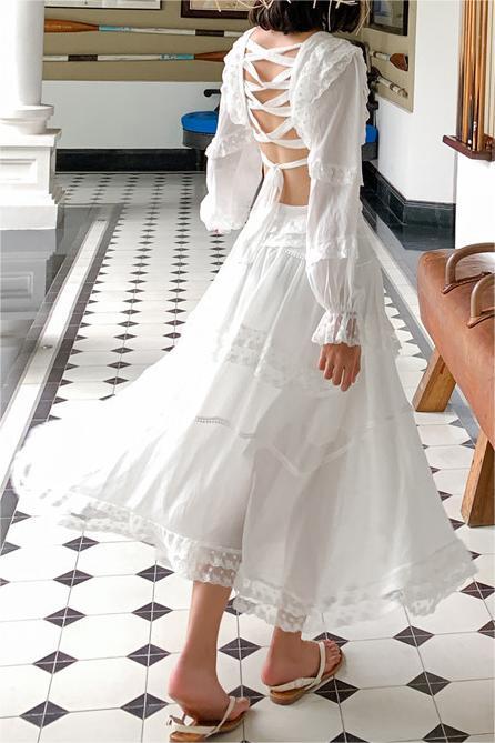 Gracefully Styled Dress for Any Occasion
