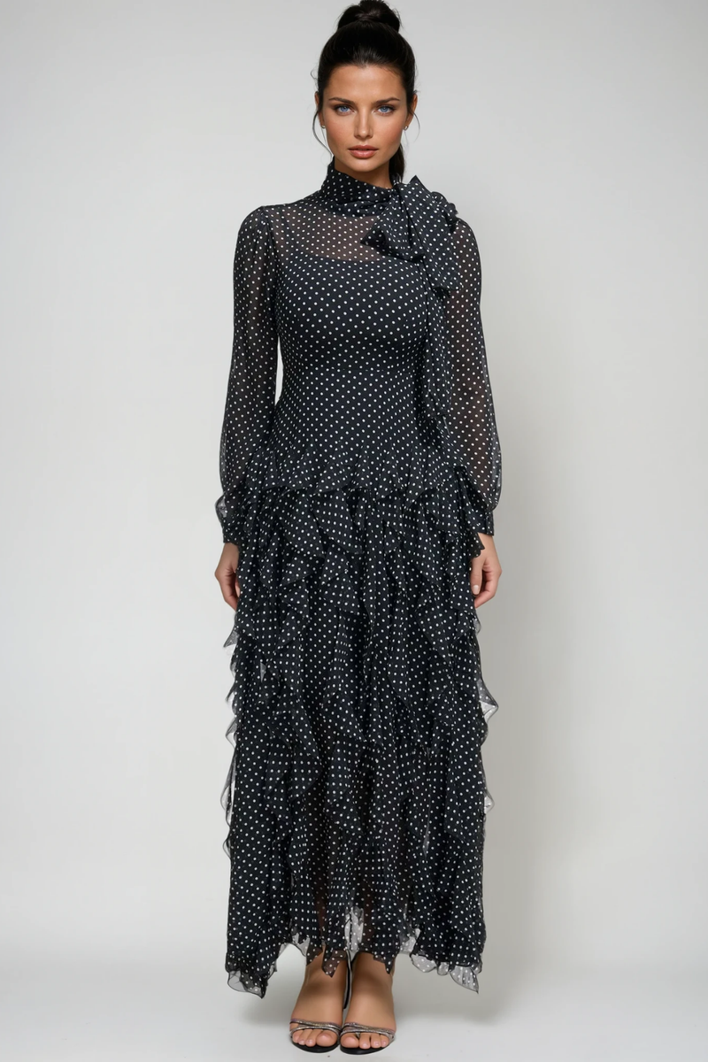 Classic Vintage & Enduringly Stylish Dress