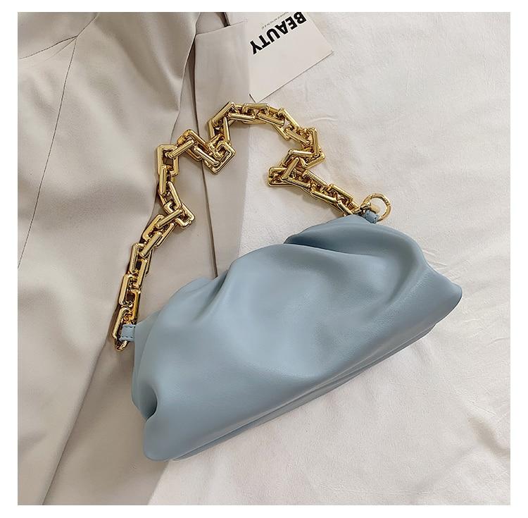Well Tailored Bag with a Graceful Silhouette