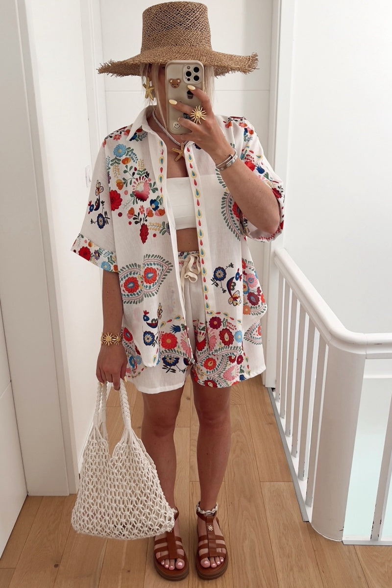 Elegantly Styled Shirt for Everyday Wear