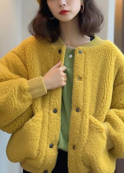 Gracefully Styled Coat for Any Occasion