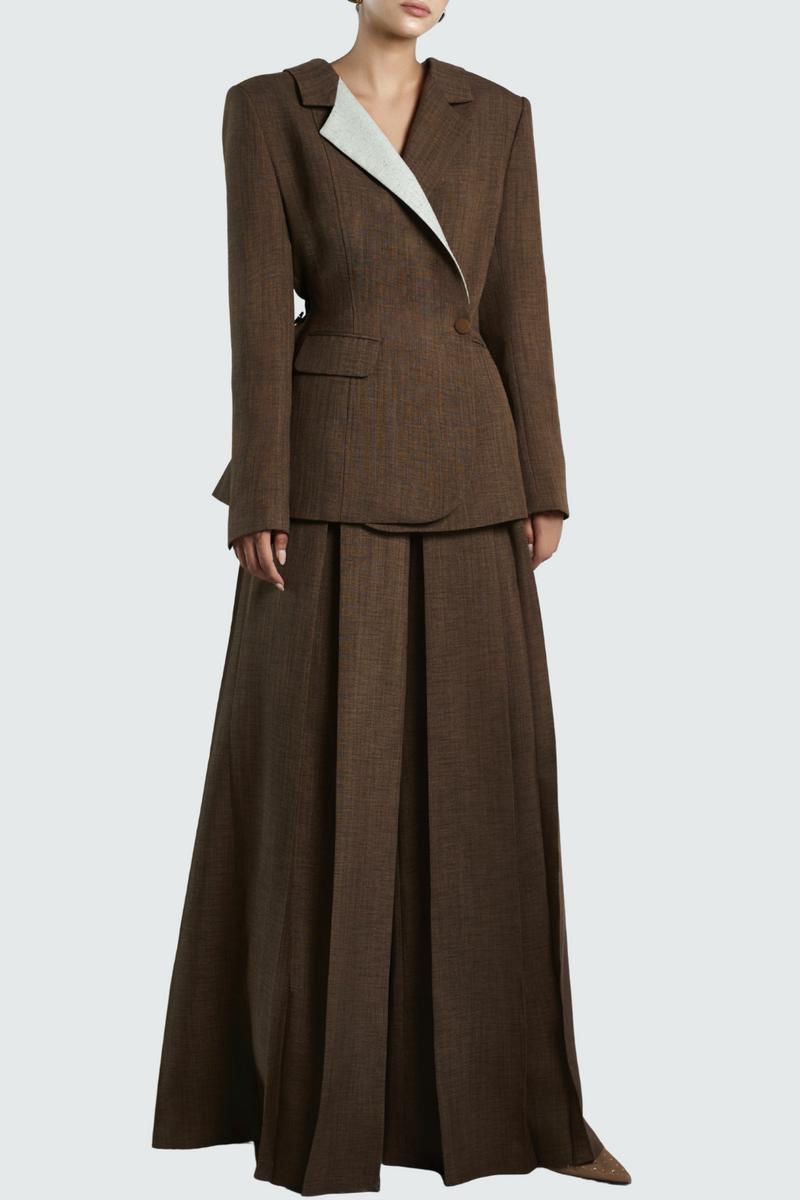 Classic Vintage Garment with a Flattering Fit