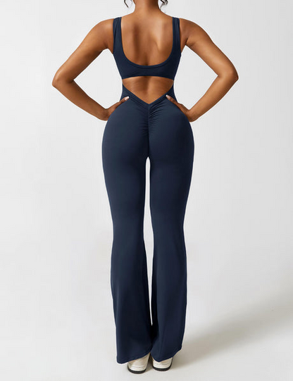 Sophisticated Garment with a Clean Classic Look
