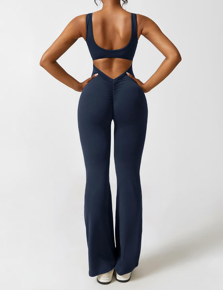 Sophisticated Garment with a Clean Classic Look