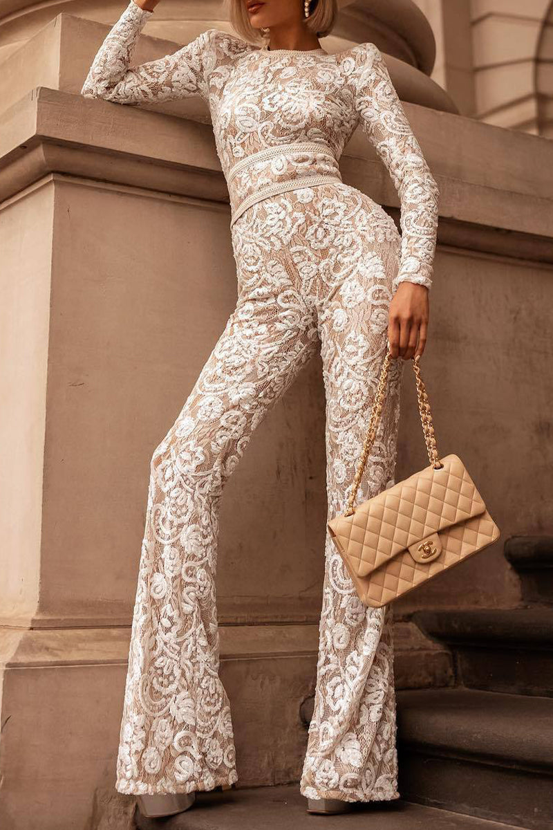 Effortlessly Elegant Garment with a Timeless Design
