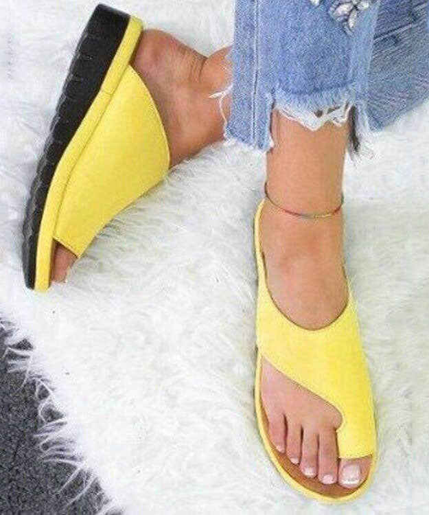 Effortlessly Elegant Sandals with a Timeless Design