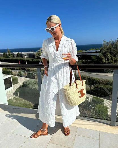 Beautifully Finished Dress in a Timeless Design