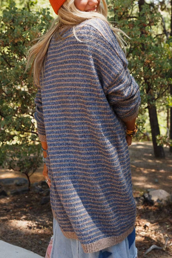 Effortlessly Elegant Cardigan with a Timeless Design